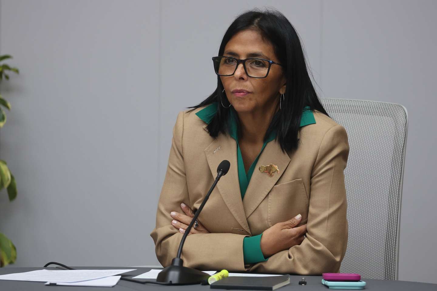 epaselect epa12818028 Venezuela's acting president, Delcy Rodriguez, attends a meeting with her cabinet and Colombian ministers in Caracas, Venezuela, 13 March 2026. President Rodriguez received a delegation of Colombian ministers to discuss the bilateral agenda on security, energy, trade and tourism after a planned meeting with Colombian President Gustavo Petro was canceled.  EPA/Miguel Gutiérrez