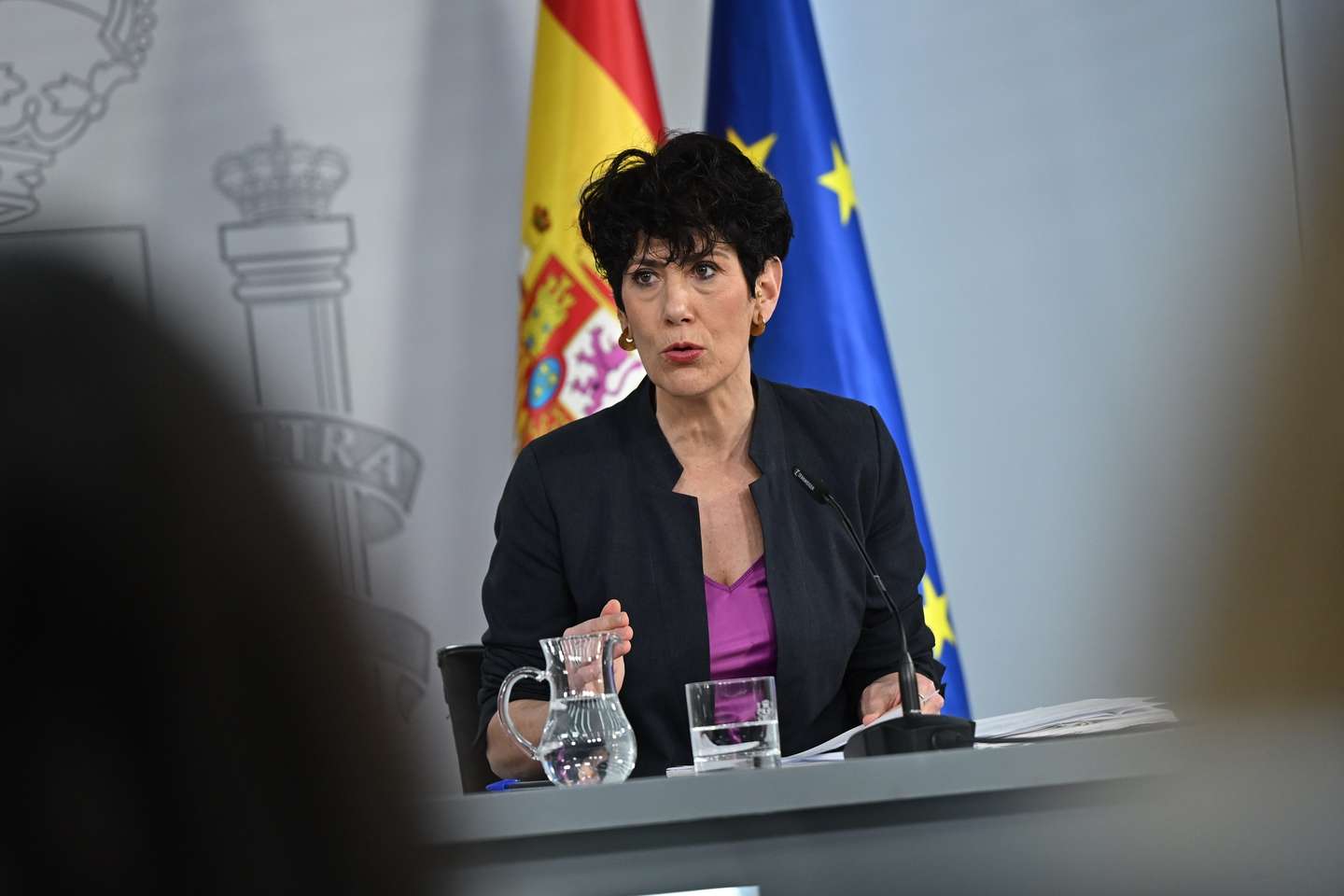 epa12873155 Spanish Governement's Spokeswoman and Social Security and Migrations Minister, Elma Saiz, addresses a press conference after the weekly Spanish Cabinet meeting at La Moncloa Palace complex in Madrid, Spain, 07 April 2026.  EPA/FERNANDO VILLAR