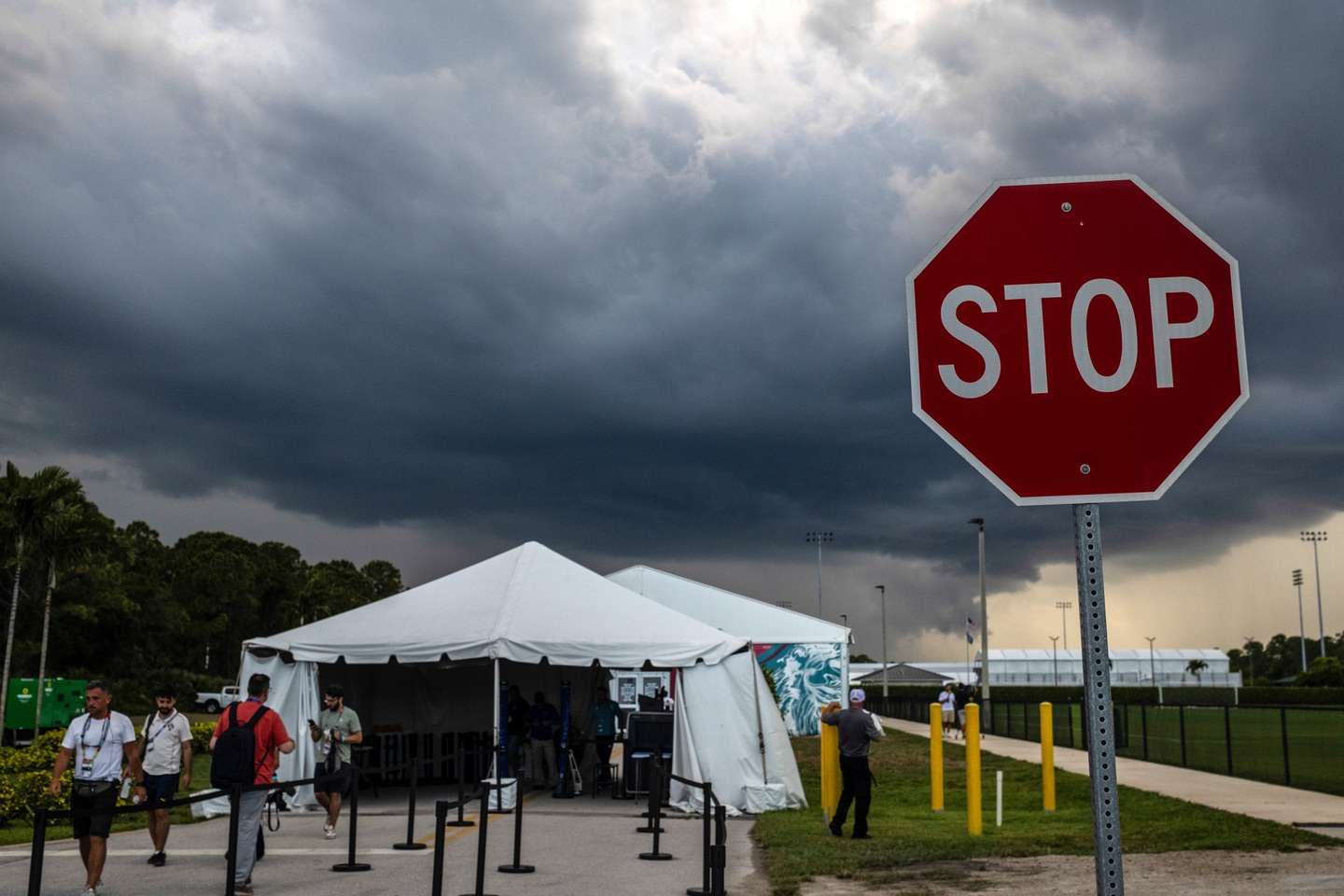 epa13037299 A view of the Portugal training site at Garden District Park for the FIFA World Cup 2026, evacuated due to thunderstorms, resulting in the cancellation of a press conference and training session in Palm Beach, Florida, USA, 14 June 2026.  EPA/MIGUEL A. LOPES