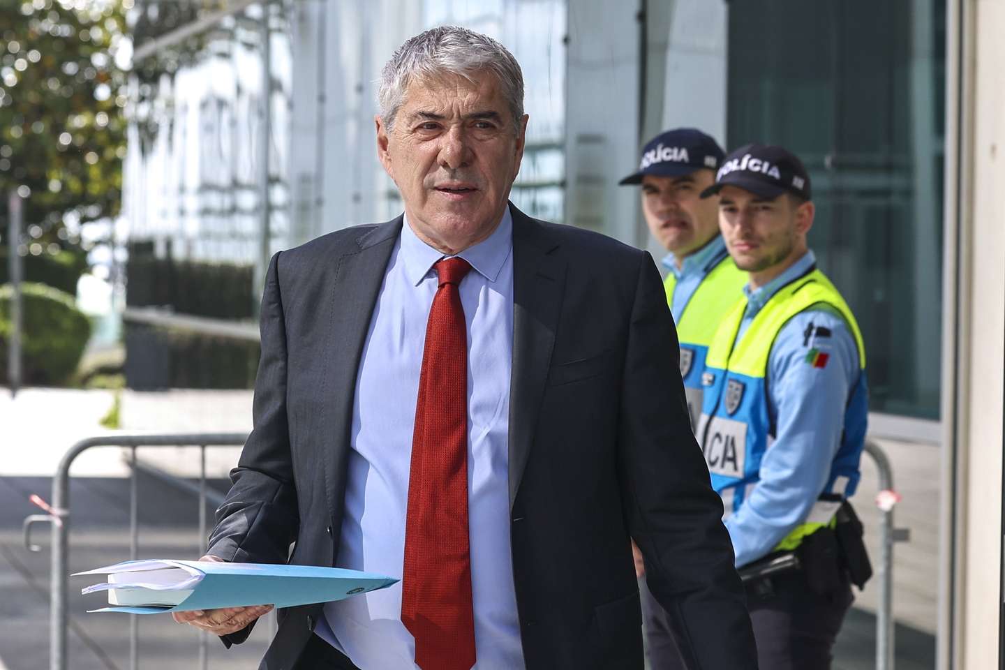 Former Portuguese Prime Minister Jose Socrates, main defendant in the Operation Marques corruption case, arrives at the Lisbon Central Criminal Court,  for the start of the trial in the case brought by former Prime Minister José Sócrates against the Portuguese State, in Lisbon, Portugal, 14 May 2026. Socrates and 20 other suspects in Operation Marques are to stand trial, more than a decade after the case accusing the former PM of corruption came to light.  ANTONIO COTRIM/ LUSA
