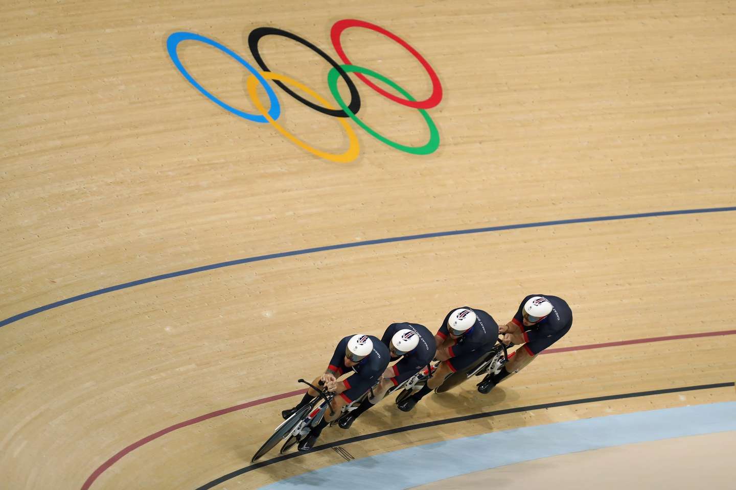 RIO DE JANEIRO, BRAZIL - AUGUST 09: Sir Bradley Wiggins of Great Britain leads the Team GB pursuit team during training at the Rio Olympic Velodrome on August 9, 2016 in Rio de Janeiro, Brazil. (Photo by Bryn Lennon/Getty Images)
