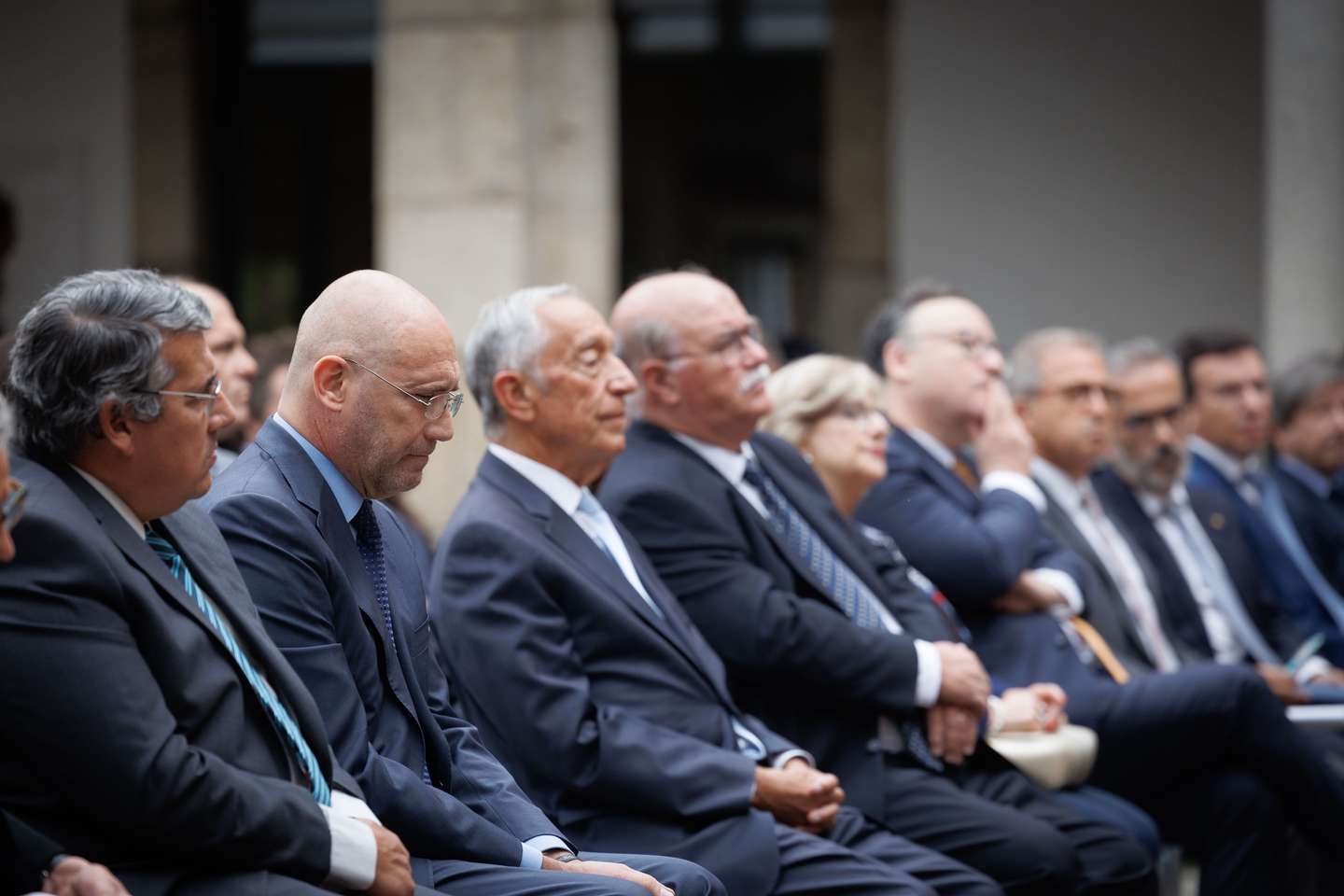 O Presidente da República, Marcelo Rebelo de Sousa (3E), acompanhado pelo ex-primeiro ministro, Pedro Passos Coelho (2E), durante as comemorações do centenário de Agustina Bessa-Luís, em Amarante, 15 de Outubro de 2022. PEDRO SARMENTO COSTA/LUSA