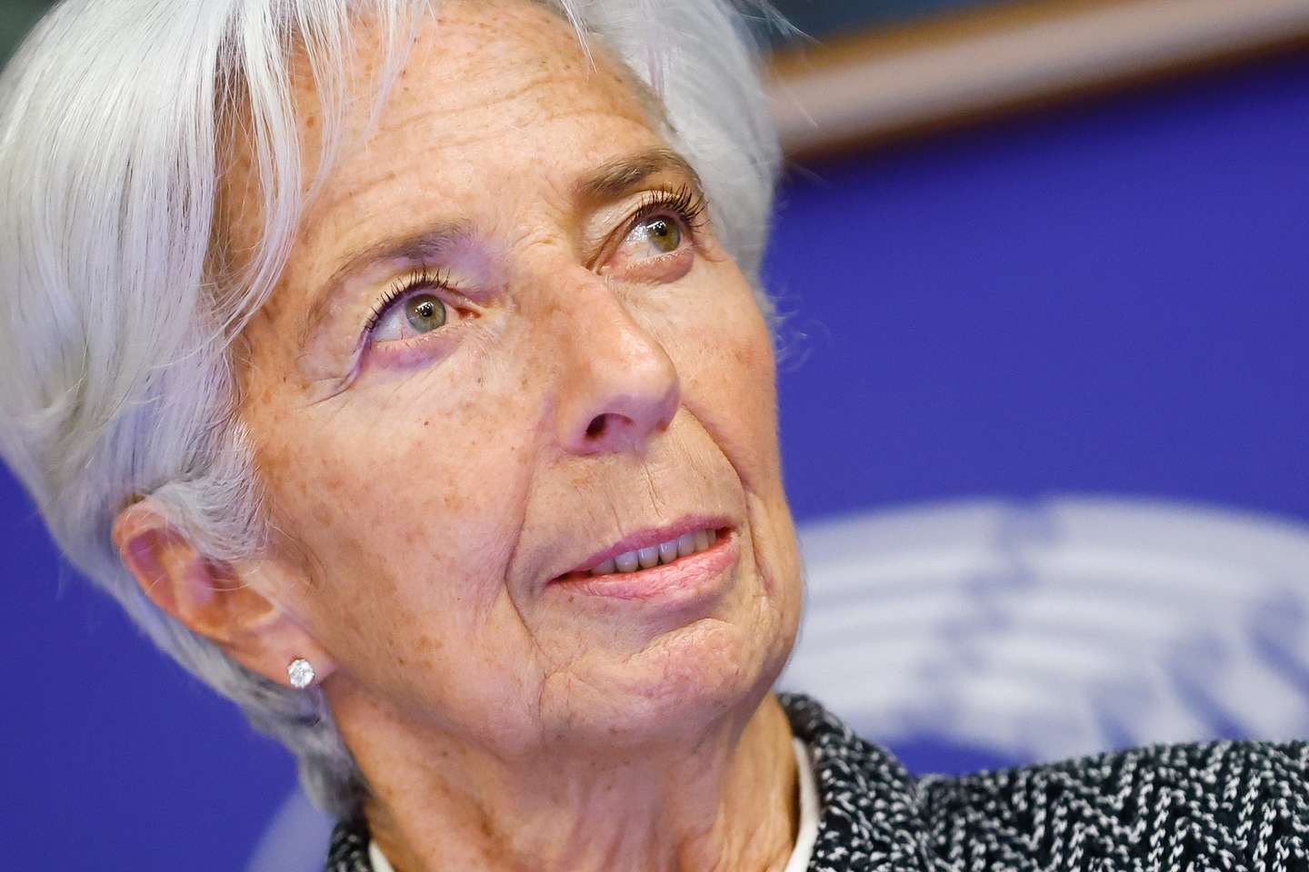 epa10334363 President of the European Central Bank (ECB) Christine Lagarde attends a Committee on Economic and Monetary Affair at the European Parliament in Brussels, Belgium, 28 November 2022.  EPA/STEPHANIE LECOCQ