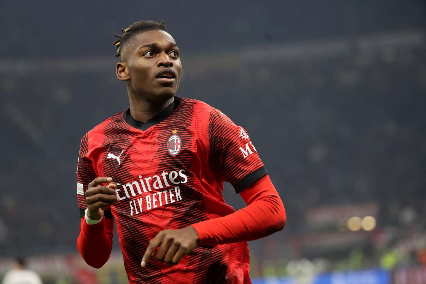 epa10963327 AC Milanâ€™s Rafael Leao jubilates after scoring the 1-1 during the UEFA Champions League group F soccer match between Ac Milan and Paris Saint-German&#039;s at Giuseppe Meazza stadium in Milan, Italy, 07 November 2023.  EPA/MATTEO BAZZI