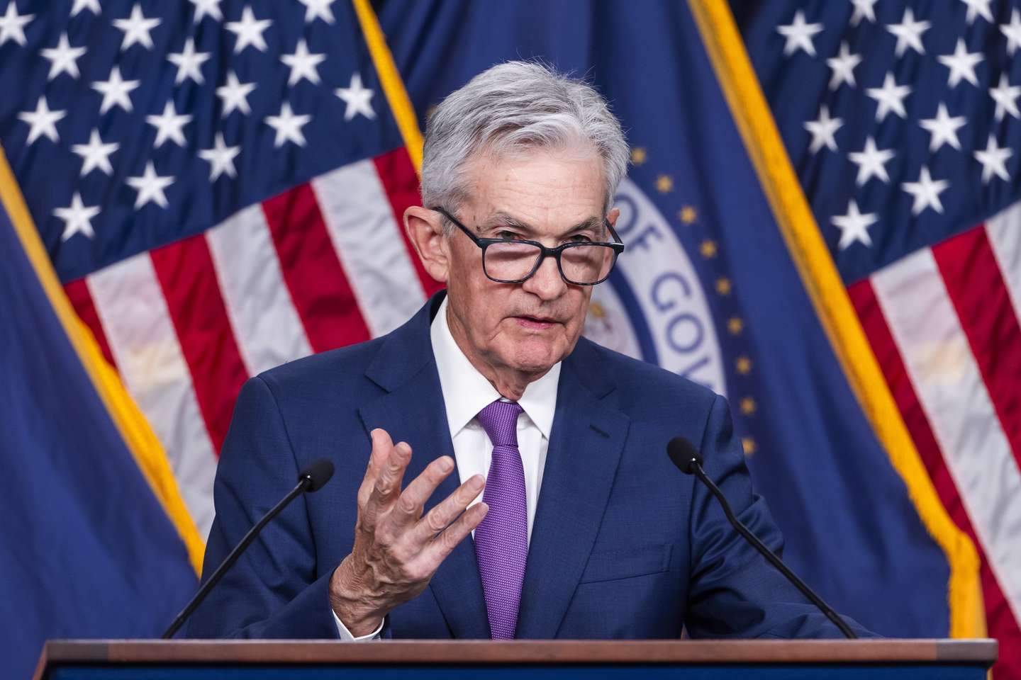 epa11116559 US Federal Reserve Board Chairman Jerome Powell speaks to reporters after the Fed once again refrained from raising interest rates following its two-day conference at the Federal Reserve in Washington, DC, USA, 31 January  2024. Policymakers are widely expected to begin cutting interest rates later in 2024.  EPA/JIM LO SCALZO