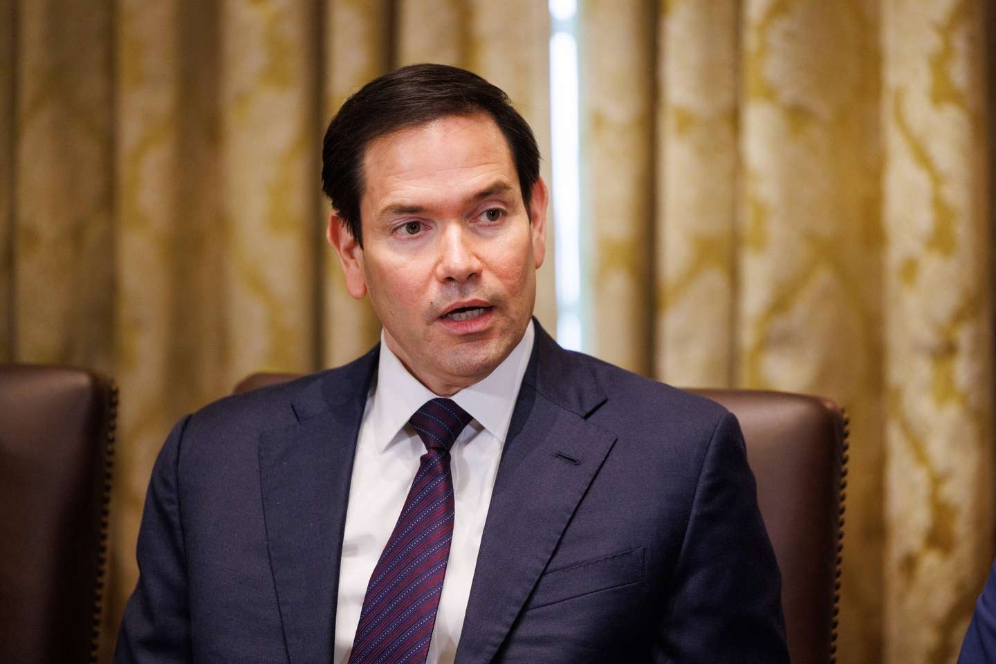 epa12225354 US Secretary of State Marco Rubio participates in a cabinet meeting in the Cabinet Room of the White House in Washington, DC, USA, 08 July 2025.  EPA/AARON SCHWARTZ / POOL