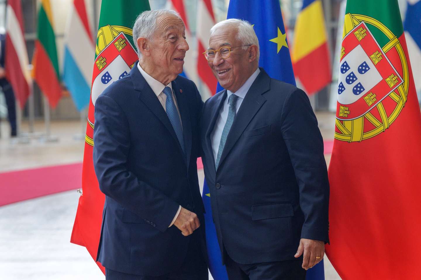epa12781529 European Council President Antonio Costa (R) welcomes Portugal’s President Marcelo Rebelo de Sousa during his visit to the European institutions in the European Council in Brussels, Belgium, 27 February 2026.  EPA/OLIVIER MATTHYS