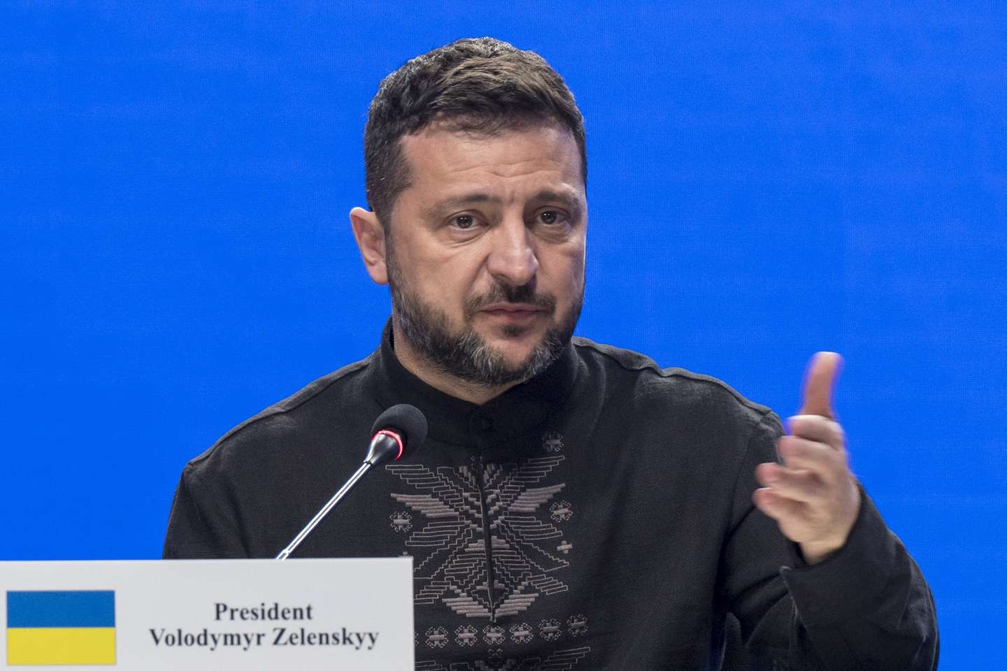 epaselect epa13189012 Ukrainian President Volodymyr Zelensky attends a joint press conference during the Coalition of the Willing summit in Kyiv, Ukraine, 24 August 2026.  EPA/MAXYM MARUSENKO