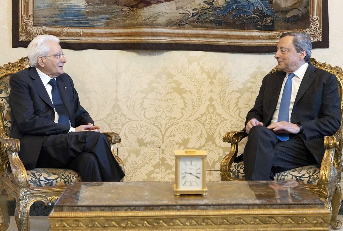 epa10083584 A handout photo made available by the Quirinale Press Office shows Italian Prime Minister Mario Draghi (R) during the meeting with Italian President Sergio Mattarella (L) at the Quirinale Palace in Rome, Italy, 21 July 2022. The Prime Minister announced in the House chamber at the beginning of the general debate his intention to go to the Quirinal Palace to resign. The previous day, three parties in Draghi's ruling coalition failed to take part in a confidence vote in the Senate on a resolution backing Premier Draghi. The previous week, Italian President Mattarella refused to accept Draghi's resignations following the failure of ruling coalition partner M5S to back the government in a confidence vote.  EPA/QUIRINALE PRESS OFFICE/PAOLO GIANDOTTI HANDOUT  HANDOUT EDITORIAL USE ONLY/NO SALES