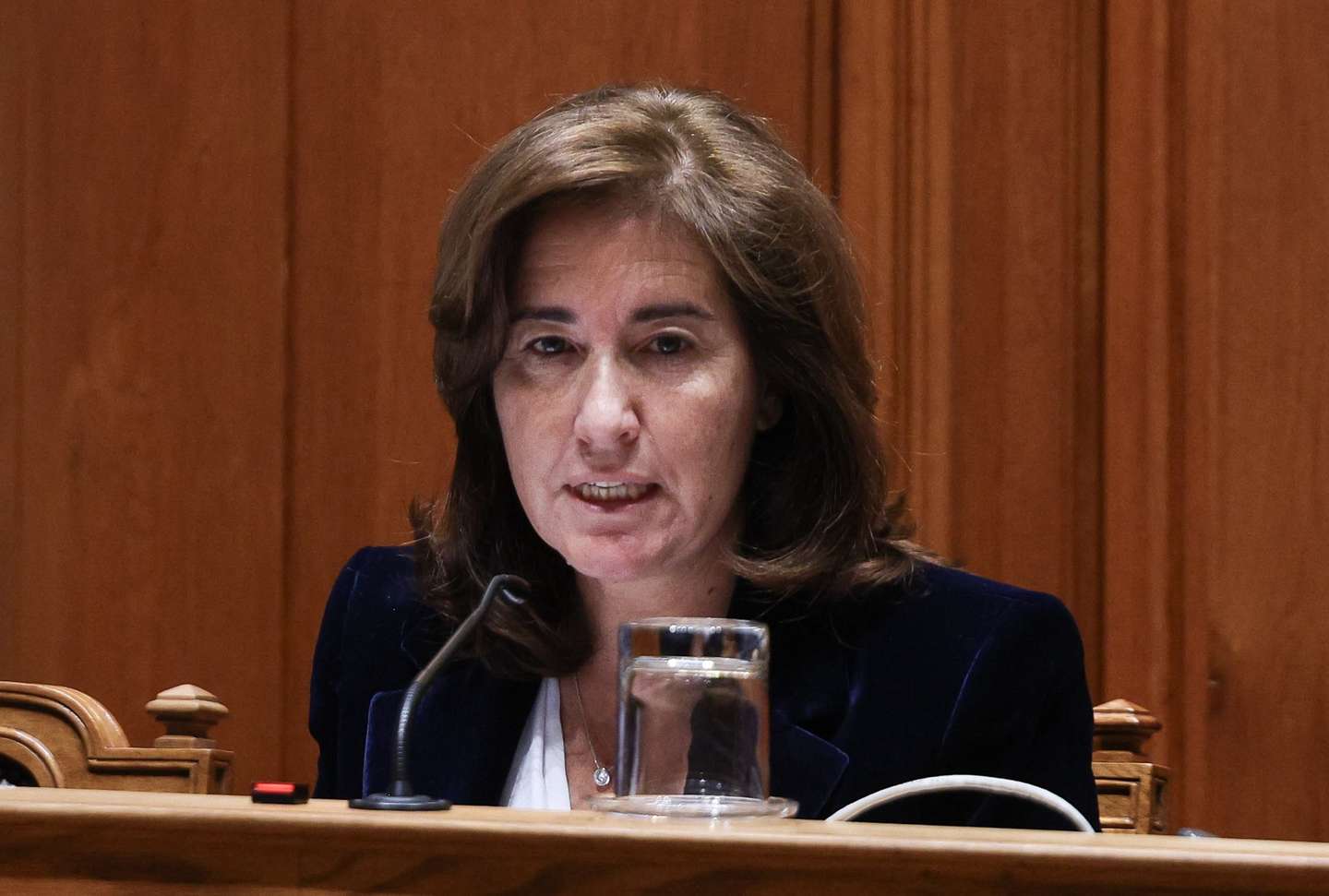 A ministra do Trabalho, Solidariedade e Segurança Social, Ana Mendes Godinho, fala perante a Comissão de Orçamento e Finanças na Assembleia da República, em Lisboa, 14 de novembro de 2023. TIAGO PETINGA/LUSA