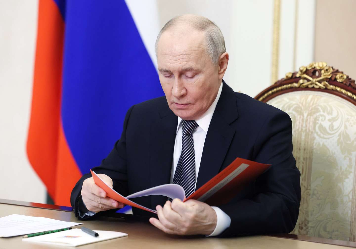 epa12985132 Russian President Vladimir Putin chairs a meeting with members of the Security Council via videoconference in Moscow, Russia, 22 May 2026.  EPA/MIKHAIL METZEL / SPUTNIK / KREMLIN POOL MANDATORY CREDIT