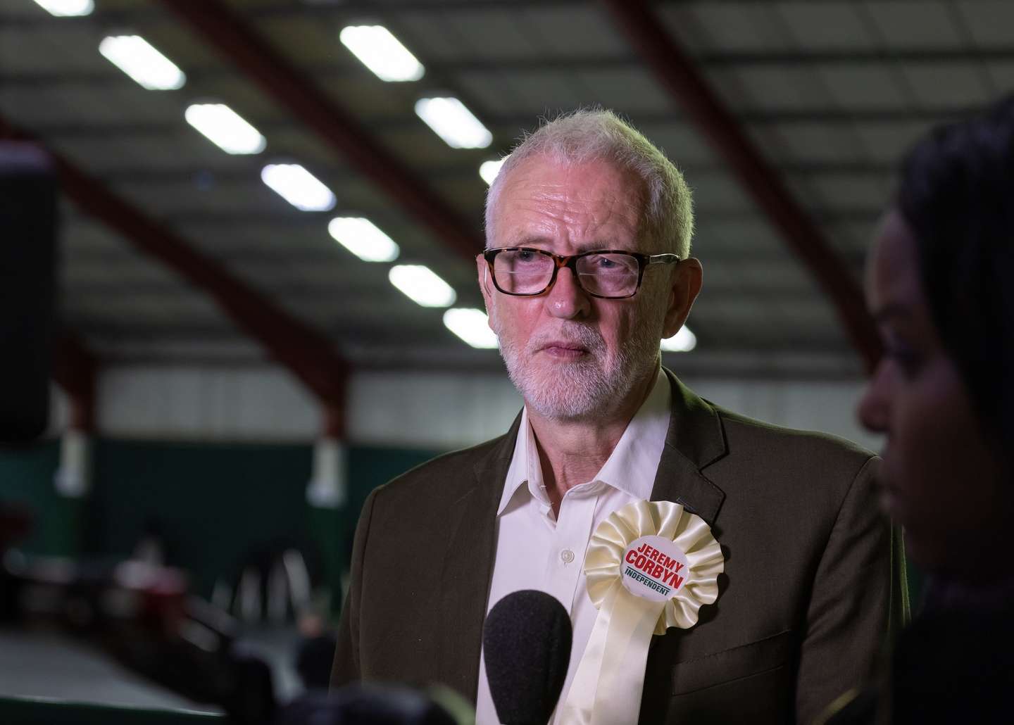 epa11458202 Jeremy Corbyn speaks to the media after he is declared winner of the North Islington Parliamentary seat, in London, Britain, 05 July 2024. Britons went to the polls on 04 July 2024 to elect new members of Parliament following the call by Britain's Prime Minister Sunak for a snap election.  EPA/JON ROWLEY
