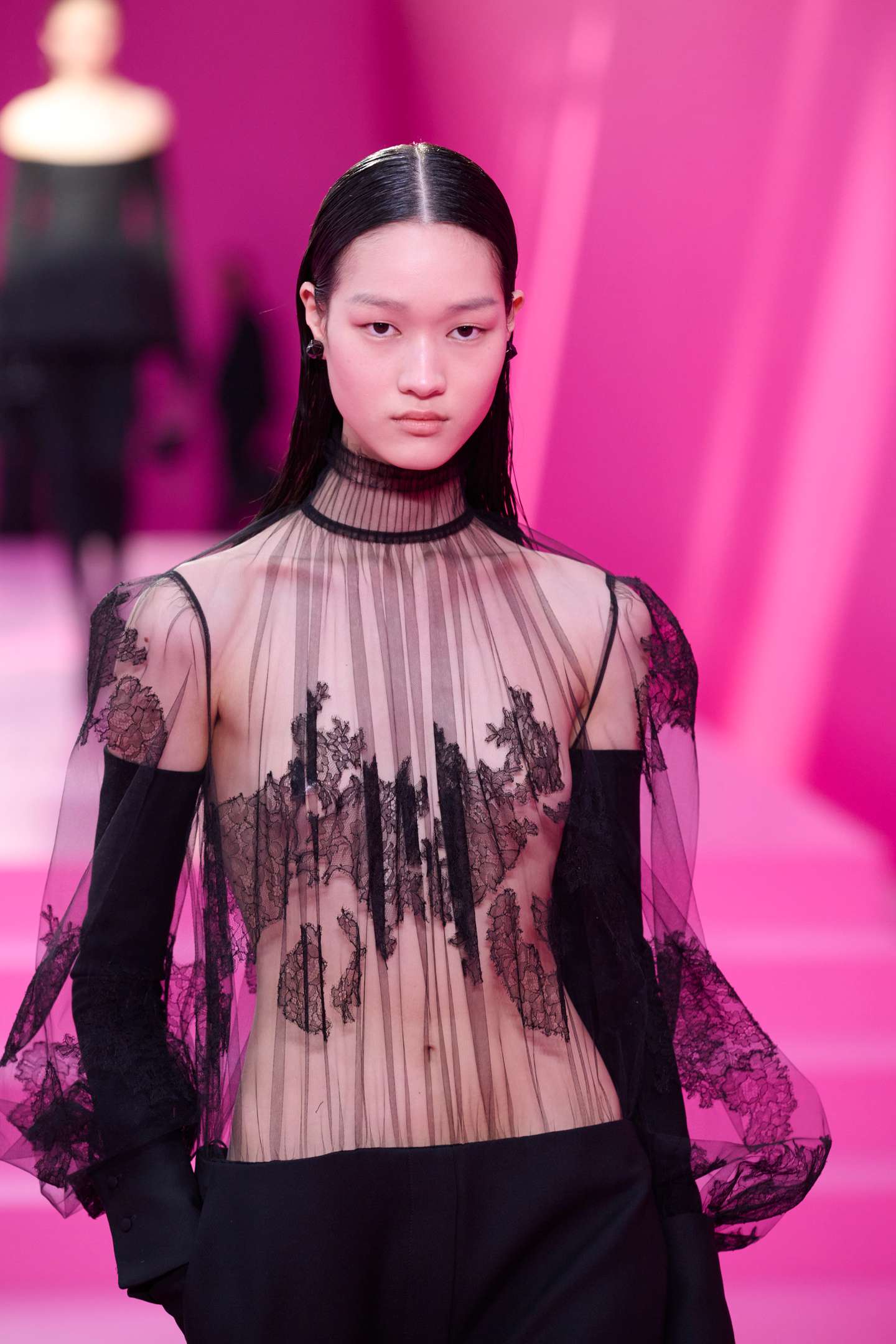 Valentino : Runway - Paris Fashion Week - Womenswear F/W 2022-2023