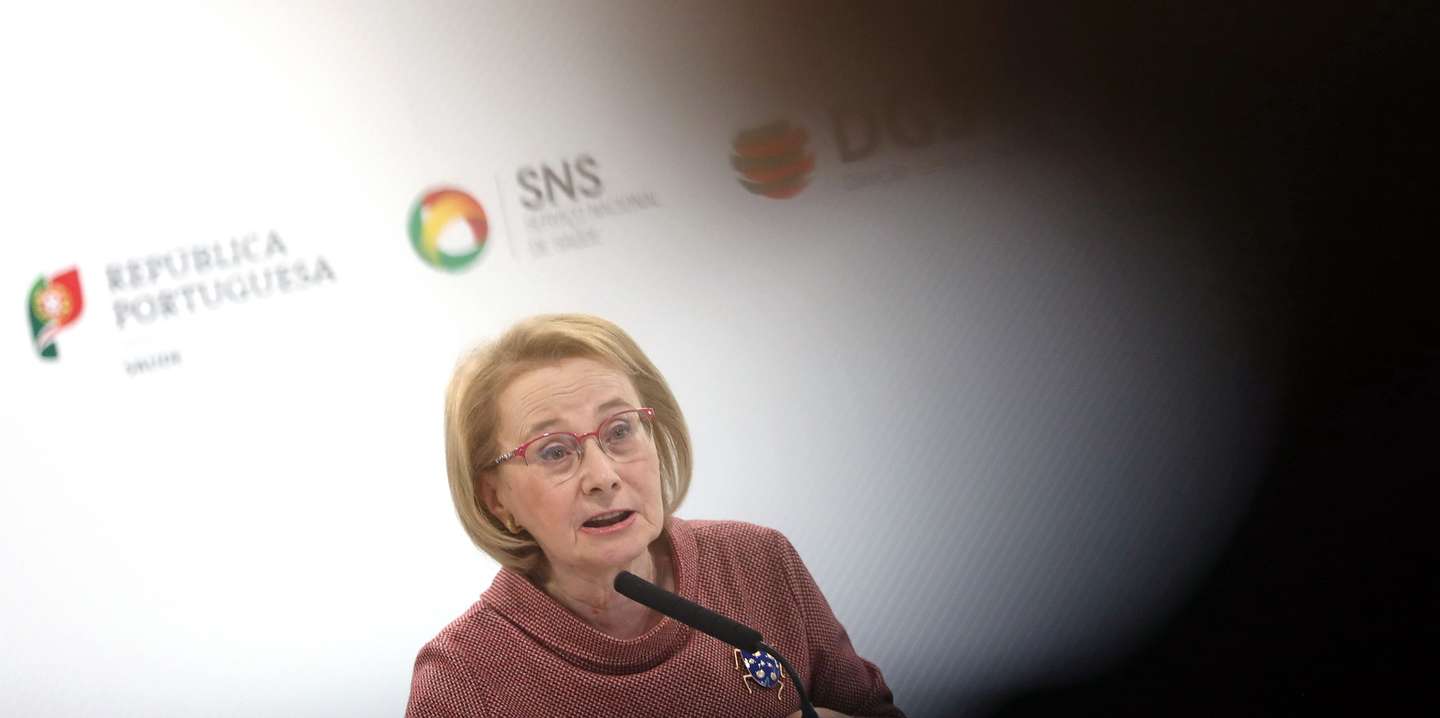A Diretora-Geral da Saúde, Graça Freitas, fala aos jornalistas durante a conferência de imprensa diária de atualização da situação epidemiológica em Portugal, relativa à infeção pelo novo coronavírus (Covid-19), realizada no Ministério da Saúde, em Lisboa, 02 de novembro de 2020. Portugal regista até ao momento 2.590 (+46) mortes associadas à Covid-19, e 146.847 (+2.506) infetados, segundo o boletim divulgado pela Direção-Geral da Saúde (DGS). ANTÓNIO PEDRO SANTOS/POOL/LUSA