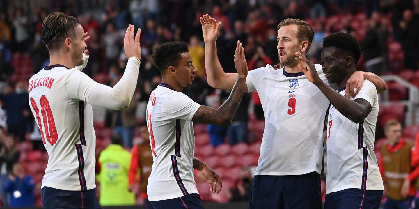 Inglaterra dominou o seu grupo de qualificação com sete vitórias e uma derrota contra Rep. Checa, Kosovo, Bulgária e Montenegro