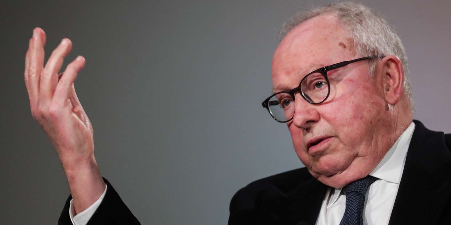 O ex-ministro da Saúde, António Fernando Correia de Campos, em entrevista à agência Lusa a propósito dos 60 anos da crise académica que abalou Salazar, e se assinalam na quinta-feira, Dia Mundial do Estudante, em Lisboa, 17 de março de 2022. TIAGO PETINGA/LUSA