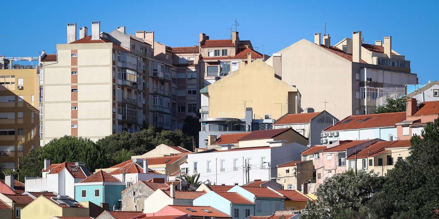 Bairro residencial, em Lisboa, 06 de agosto de 2024. Habitação. Imobiliário. ANTÓNIO PEDRO SANTOS/LUSA