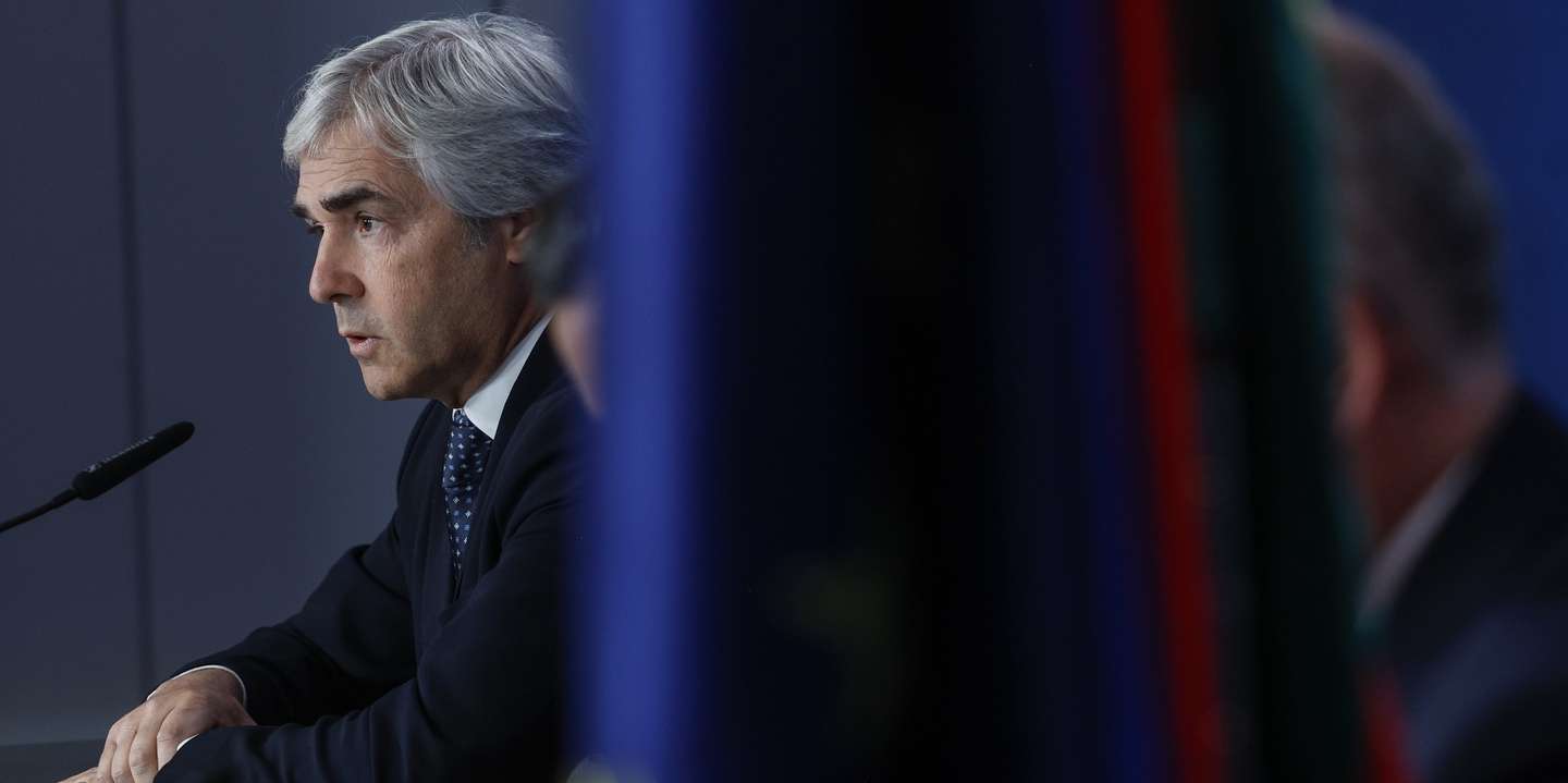 O ministro da Defesa Nacional, Nuno Melo, intervém durante uma conferência de imprensa após a reunião do Conselho de Ministros, no Campus XXI, em Lisboa, 28 de agosto de 2025. ANTÓNIO PEDRO SANTOS/LUSA