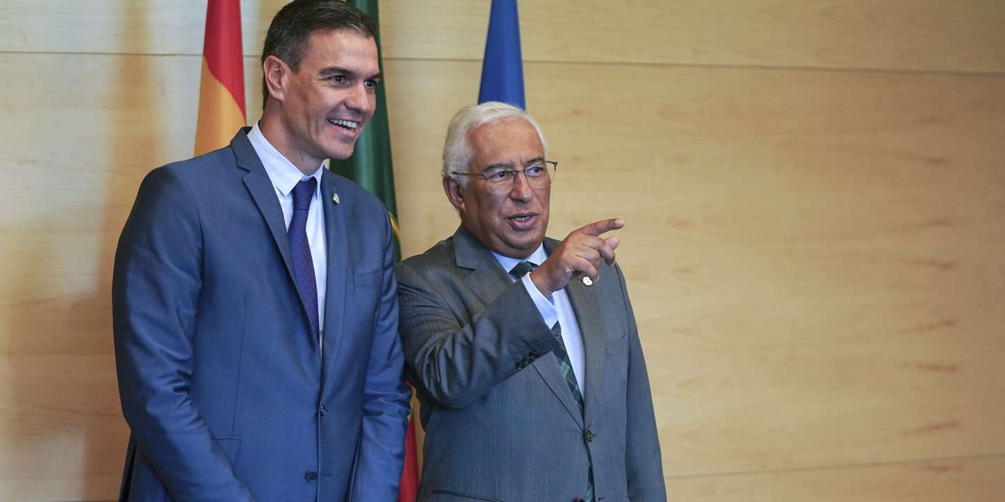 Spain's Prime Minister Pedro Sanchez (L) and Portugal's Prime Minister Antonio Costa (R) attend the signing of the Memorandum of Understanding for the creation of an Iberian FoodTec Lab during the XXXIII Portuguese-Spanish Summit at the International Iberian Nanotechnology Center (INL) in Braga, Portugal, 04 November 2022. HUGO DELGADO/LUSA
