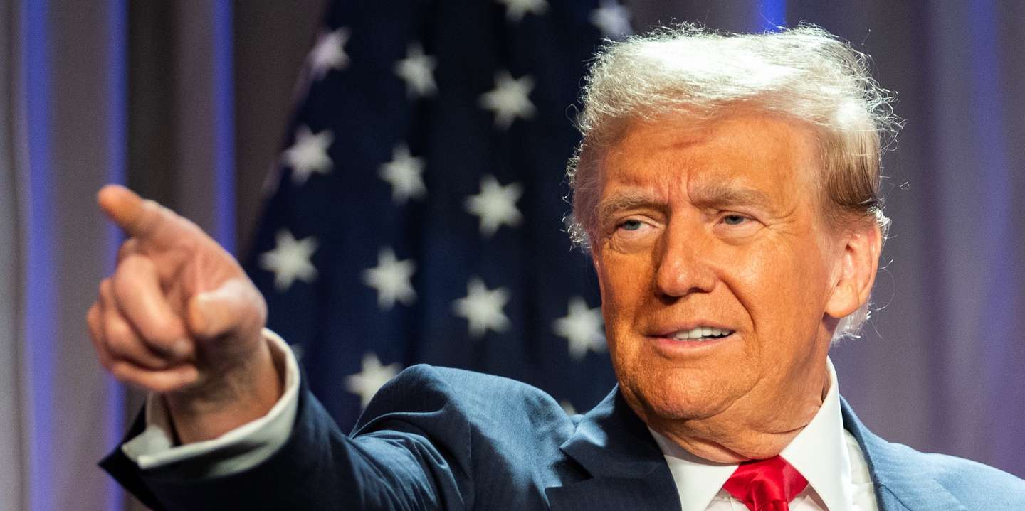 epa11718828 US President-elect Donald Trump gestures during a meeting with House Republicans at the Hyatt Regency hotel in Washington, DC, USA, 13 November 2024.  EPA/ALLISON ROBBERT / POOL
