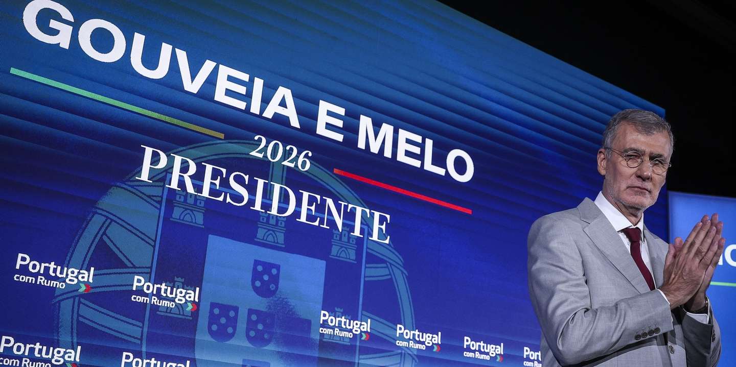 Henrique Gouveia e Melo usa da palavra durante a apresentação do manifesto de apoio à sua candidatura à Presidência da República, em Lisboa, 15 de outubro de 2025. TIAGO PETINGA/LUSA