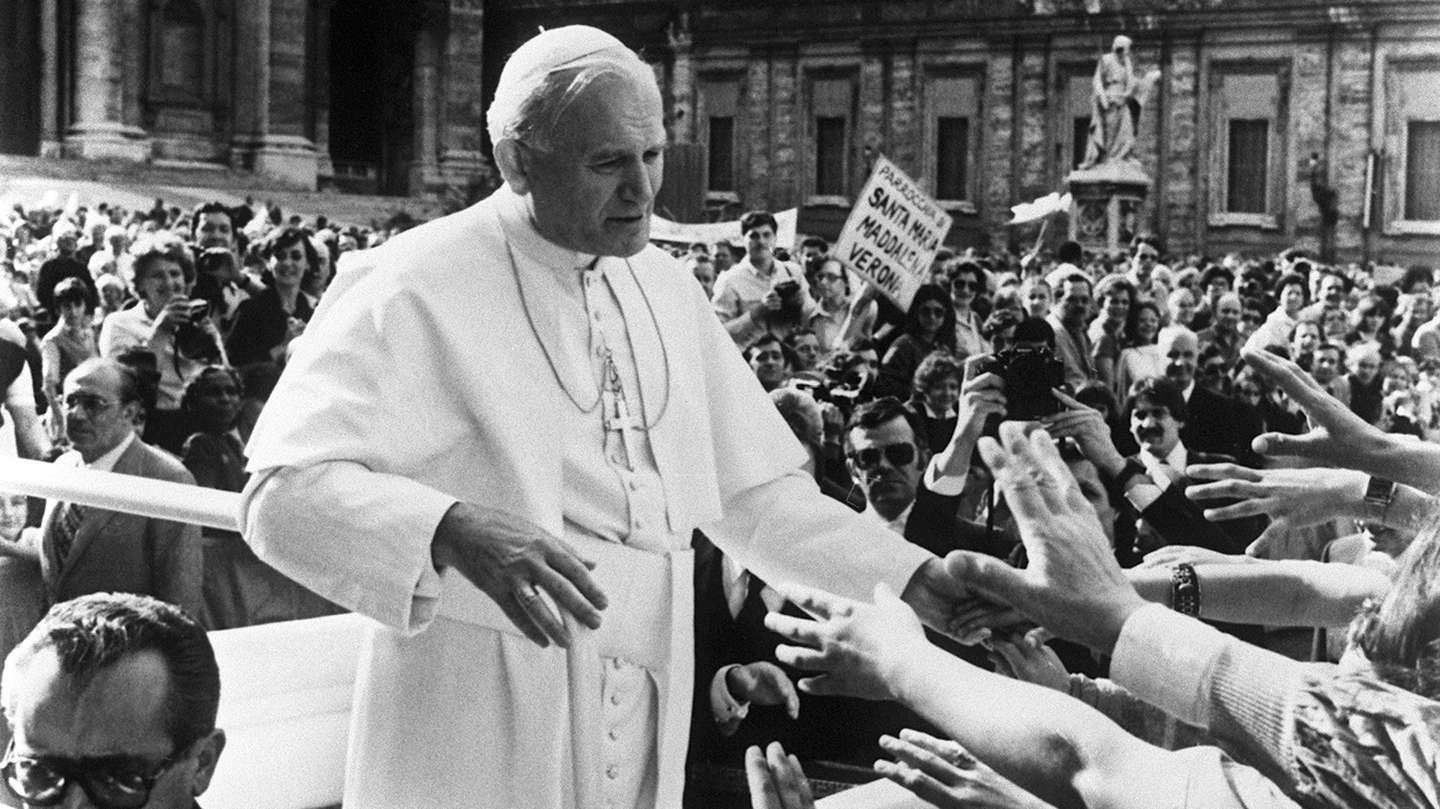 TOPSHOT-BIO-POPE-MURDER ATTEMPT