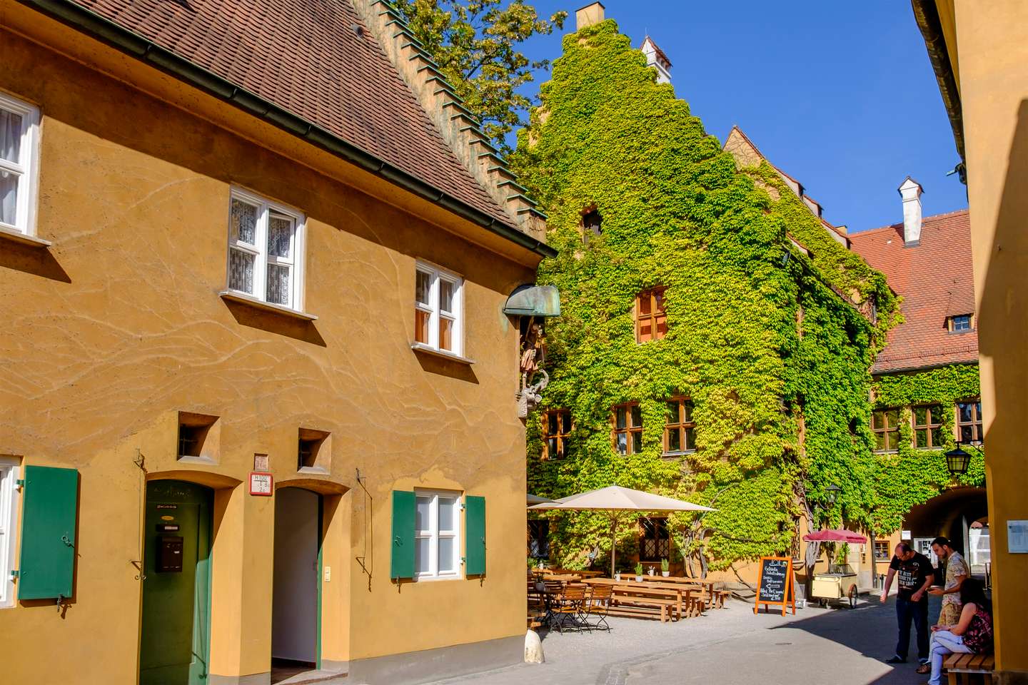 Bairro Fuggerei, na cidade alemã de Augsburg