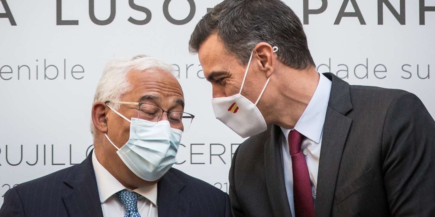 32ª Cimeira Luso-Espanhola. A Cimeira de Trujillo permitirá aprofundar as discussões mantidas com o governo de Espanha sobre a interligação entre dois processos importantes: a implementação da Estratégia Comum de Desenvolvimento Transfronteiriço e a execução dos Planos de Recuperação e Resiliência. Terá também como um dos seus pontos altos a celebração do novo Tratado de Amizade e Cooperação, a assinar pelo Primeiro-Ministro português António Costa e pelo Presidente do Governo espanhol Pedro Sanchez. Trujillo, Espanha, 28 de outubro de 2021. JOÃO PORFÍRIO/OBSERVADOR