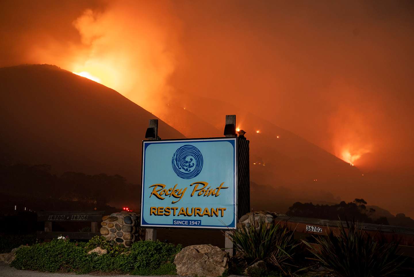 Colorado fire breaks out in Big Sur