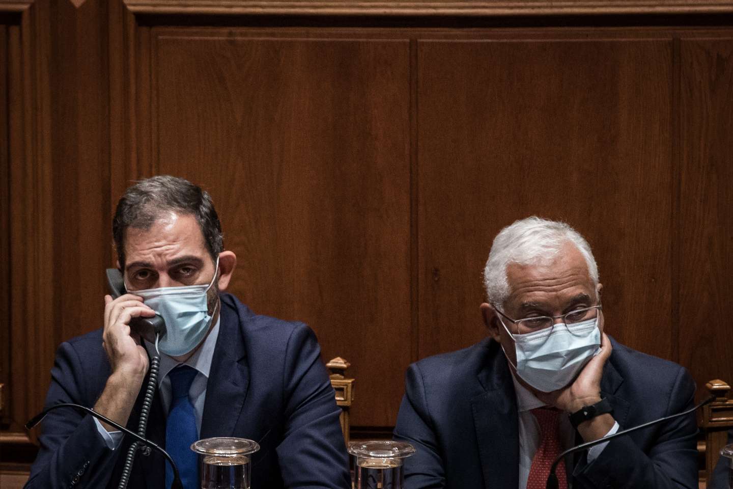 Parlamento: Debate e votação na generalidade ao Orçamento do Estado para 2022, na Assembleia da República. Bloco de Esquerda e PCP votarão contra o orçamento o que provocará a queda do Governo de António Costa e eleições antecipadas. António Costa e Duarte Cordeiro. Lisboa, 27 de outubro de 2021. JOÃO PORFÍRIO/OBSERVADOR