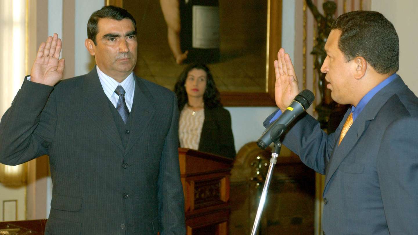 Venezuelan President Hugo Chavez Swears In General Rincon