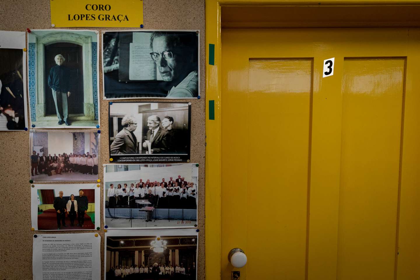 Reportagem na Academia de Amadores de Música, na Rua Nova da Trindade, onde se encontram sediados há bastantes anos. Neste momento, receberam a informaçõa que vão ter de abandonar o espaço e procurar uma nova casa. 24 de Fevereiro de 2022 Academia de Amadores de Música, Lisboa FRANCISCO ROMÃO PEREIRA/OBSERVADOR