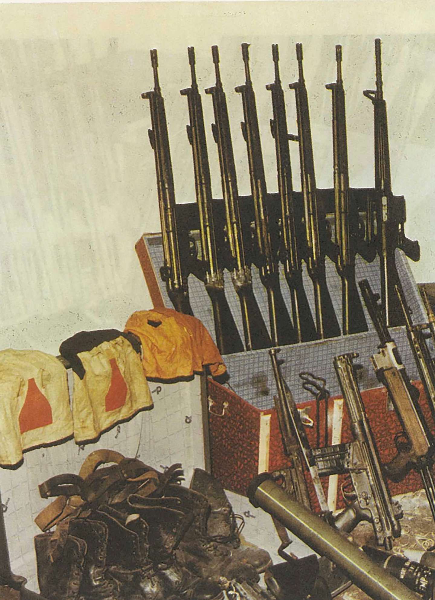ARMAMENTO APREENDIDO ÀS FP-25.