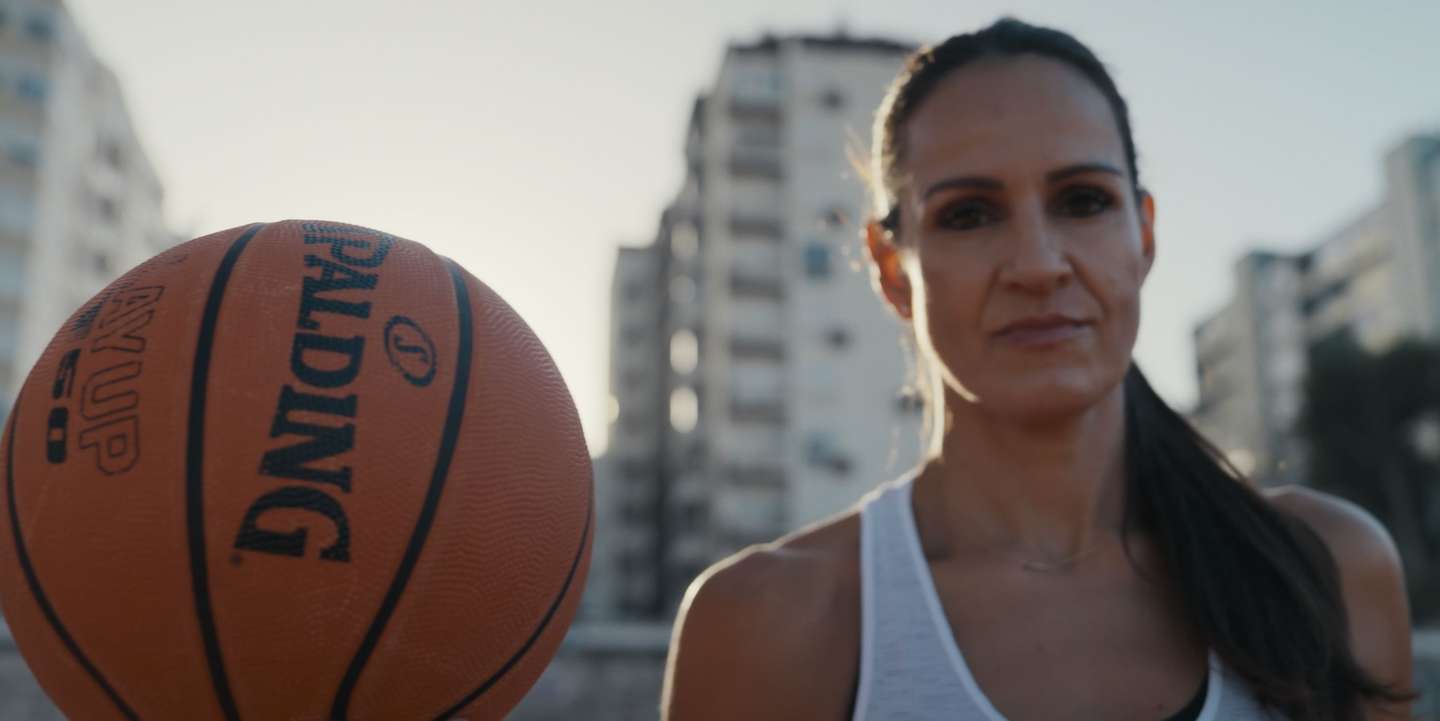 A antiga jogadora de basquetebol tem 51 anos e terminou a carreira em 2012