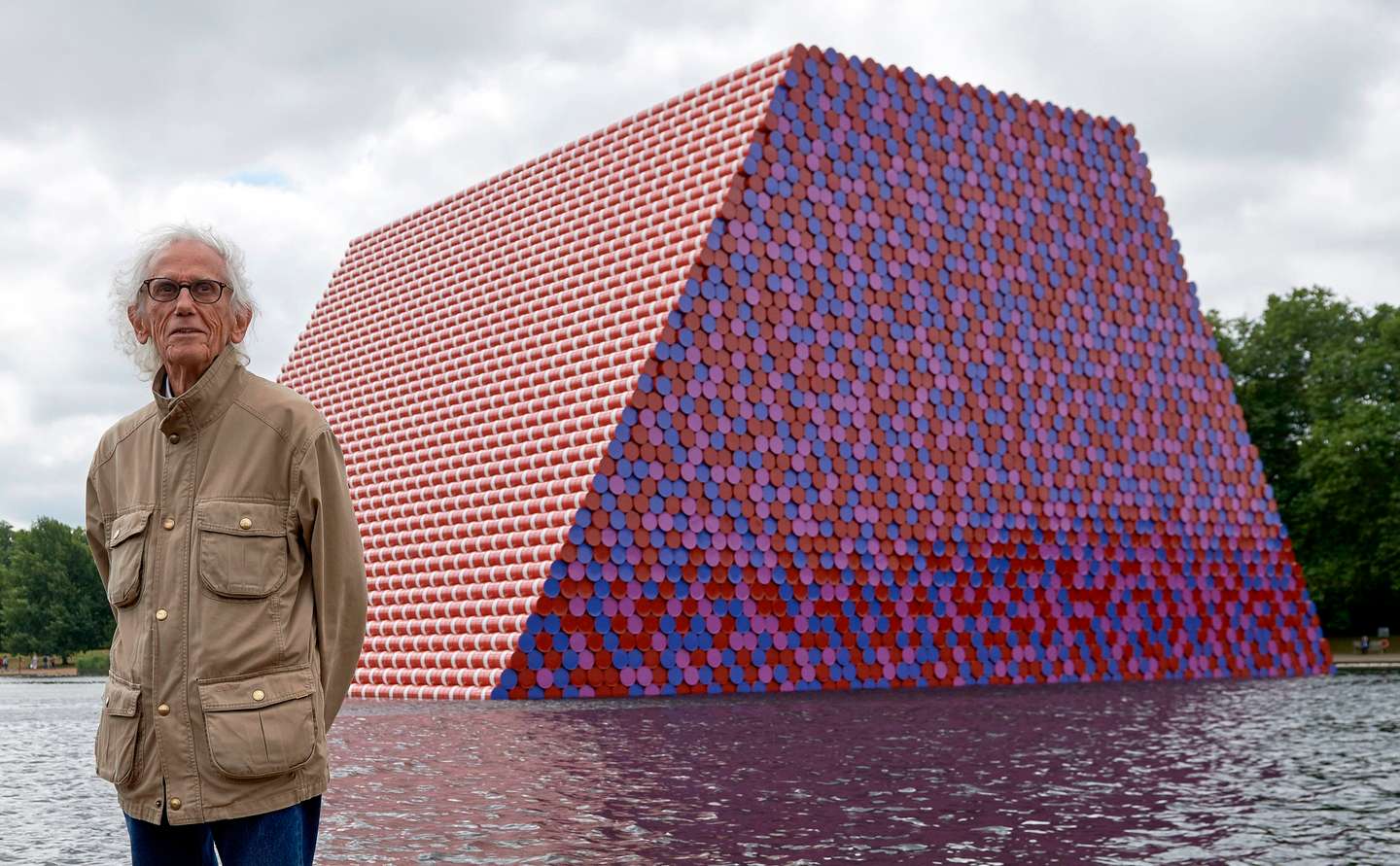 BRITAIN-ART-MASTABA-CHRISTO