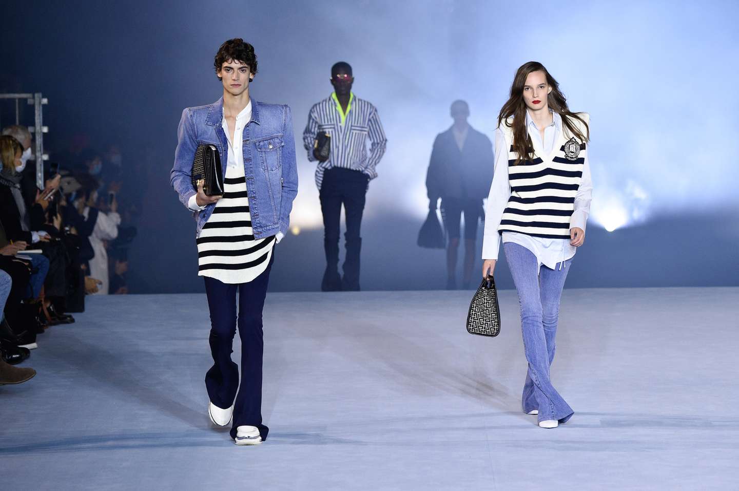 Balmain : Runway - Paris Fashion Week - Womenswear Spring Summer 2021