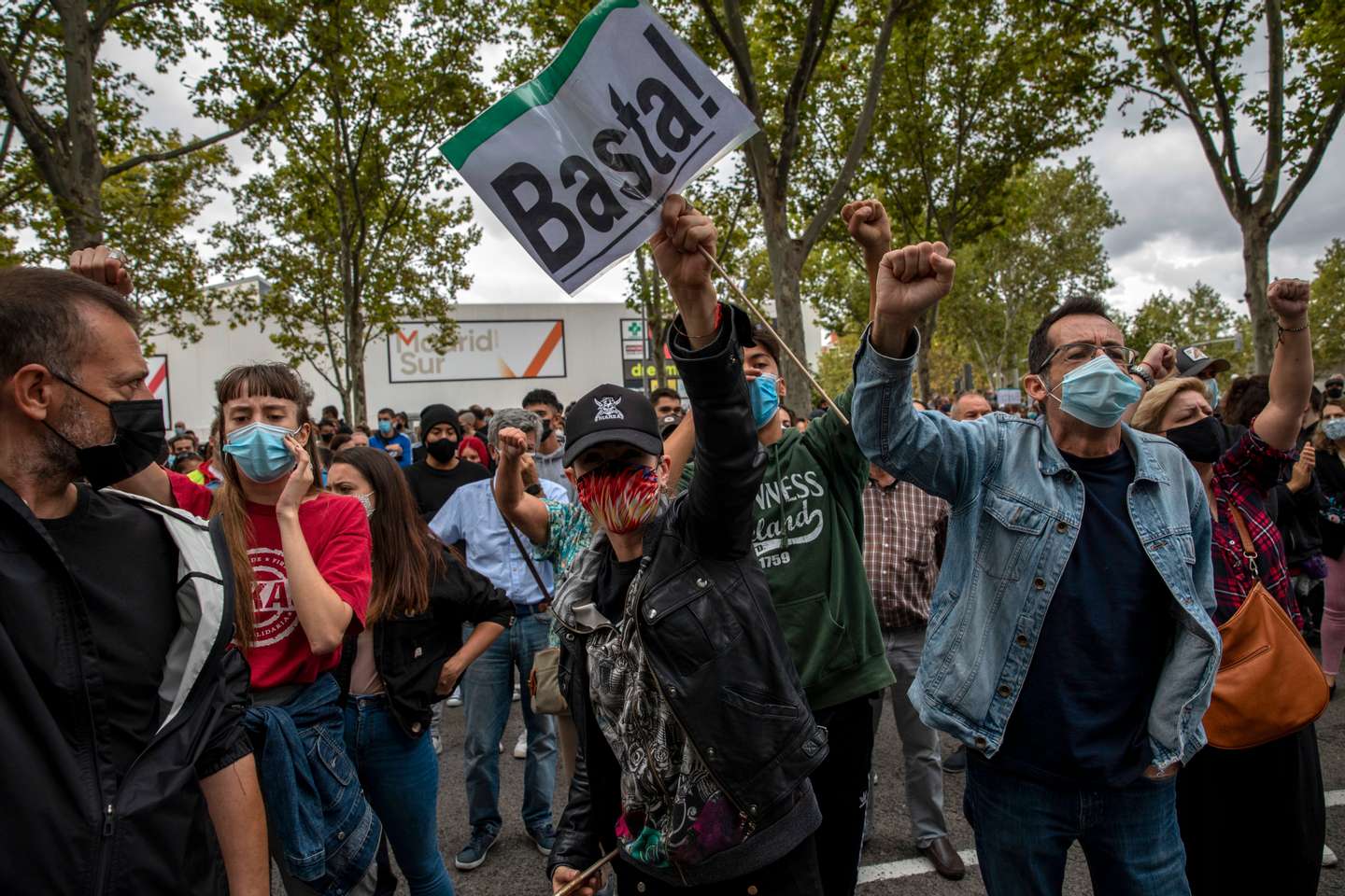 Madrid&#039;s Vallecas Neighborhood Protests Lockdown Measures