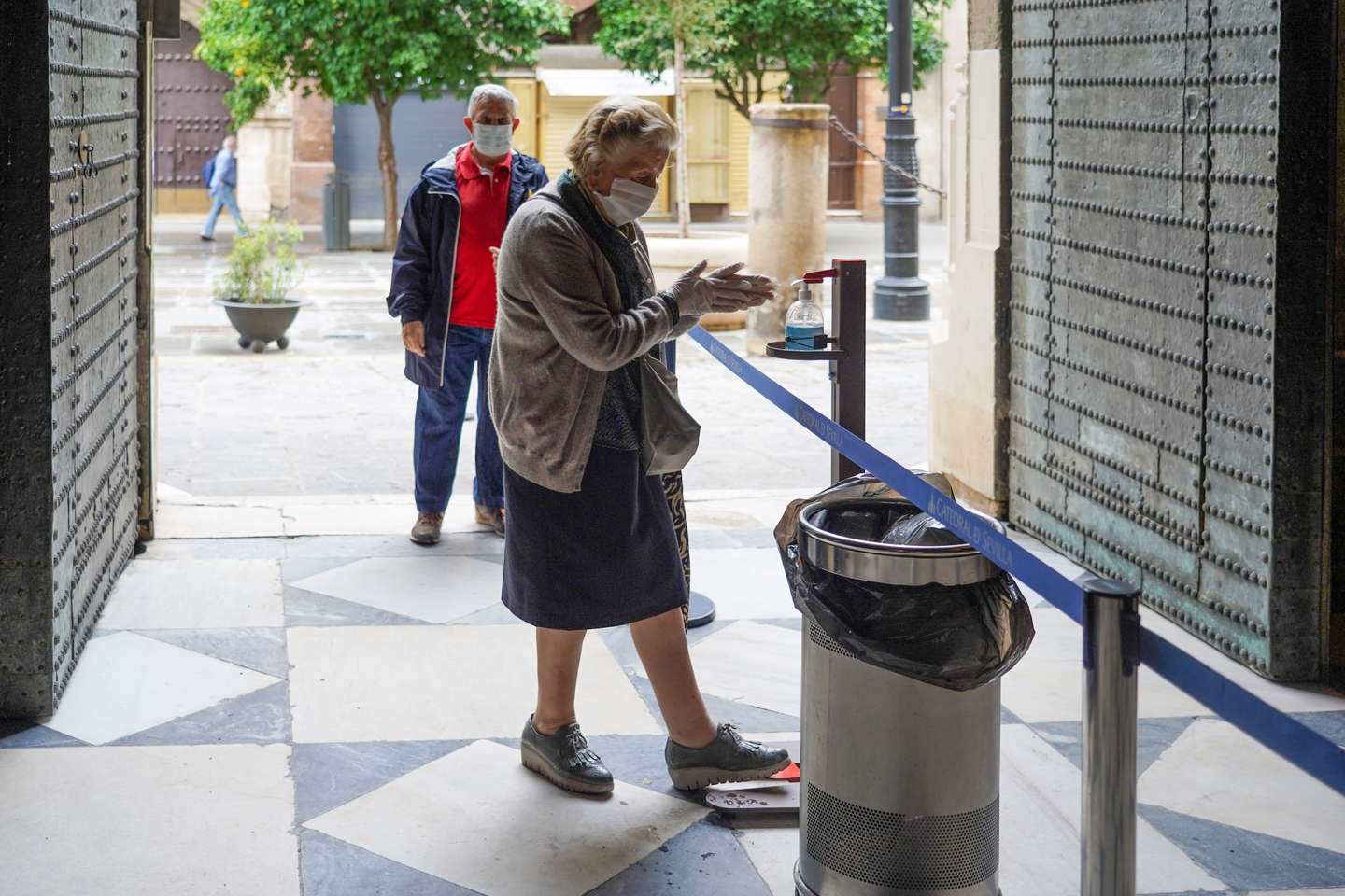 More Than Half Of Spaniards Go To Phase 1 Of Reduction Of Confinement