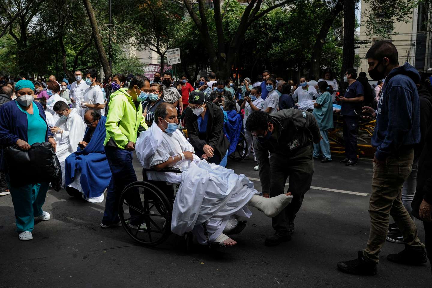 MEXICO-QUAKE-HEALTH-VIRUS