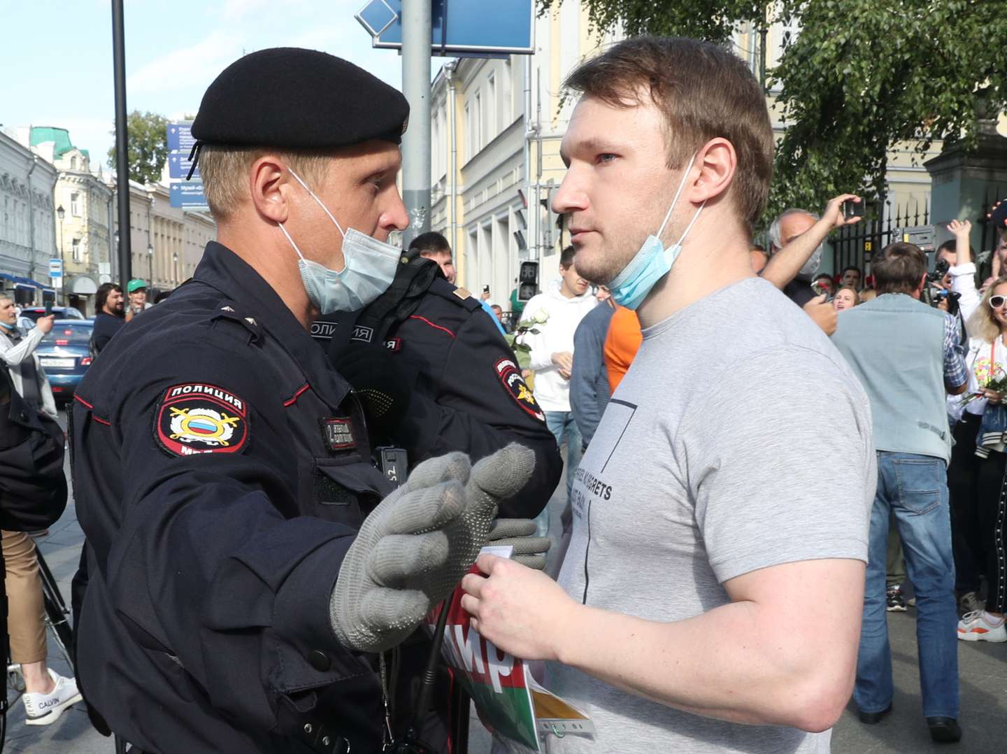 Opposition supporters gather outside Belarusian Embassy in Moscow