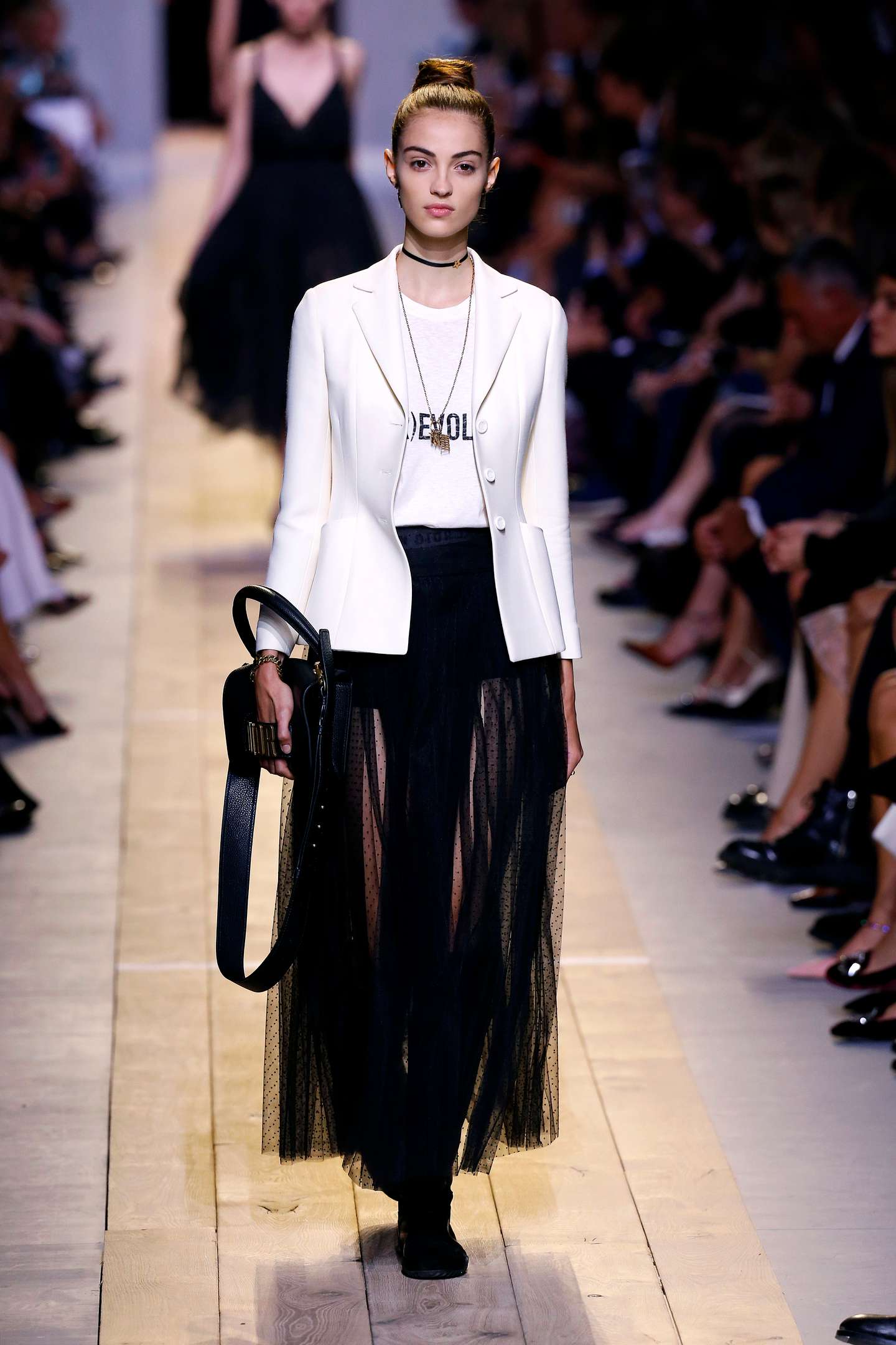 Christian Dior : Runway - Paris Fashion Week Womenswear Spring/Summer 2017
