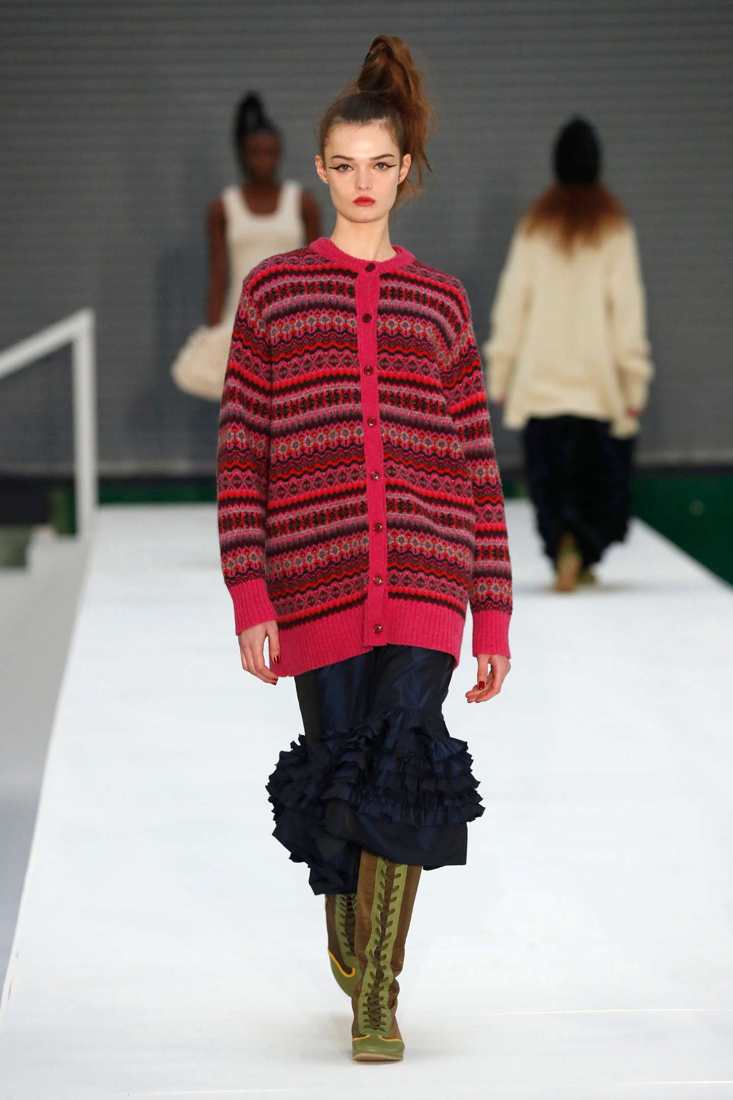 Molly Goddard - Runway - LFW February 2022