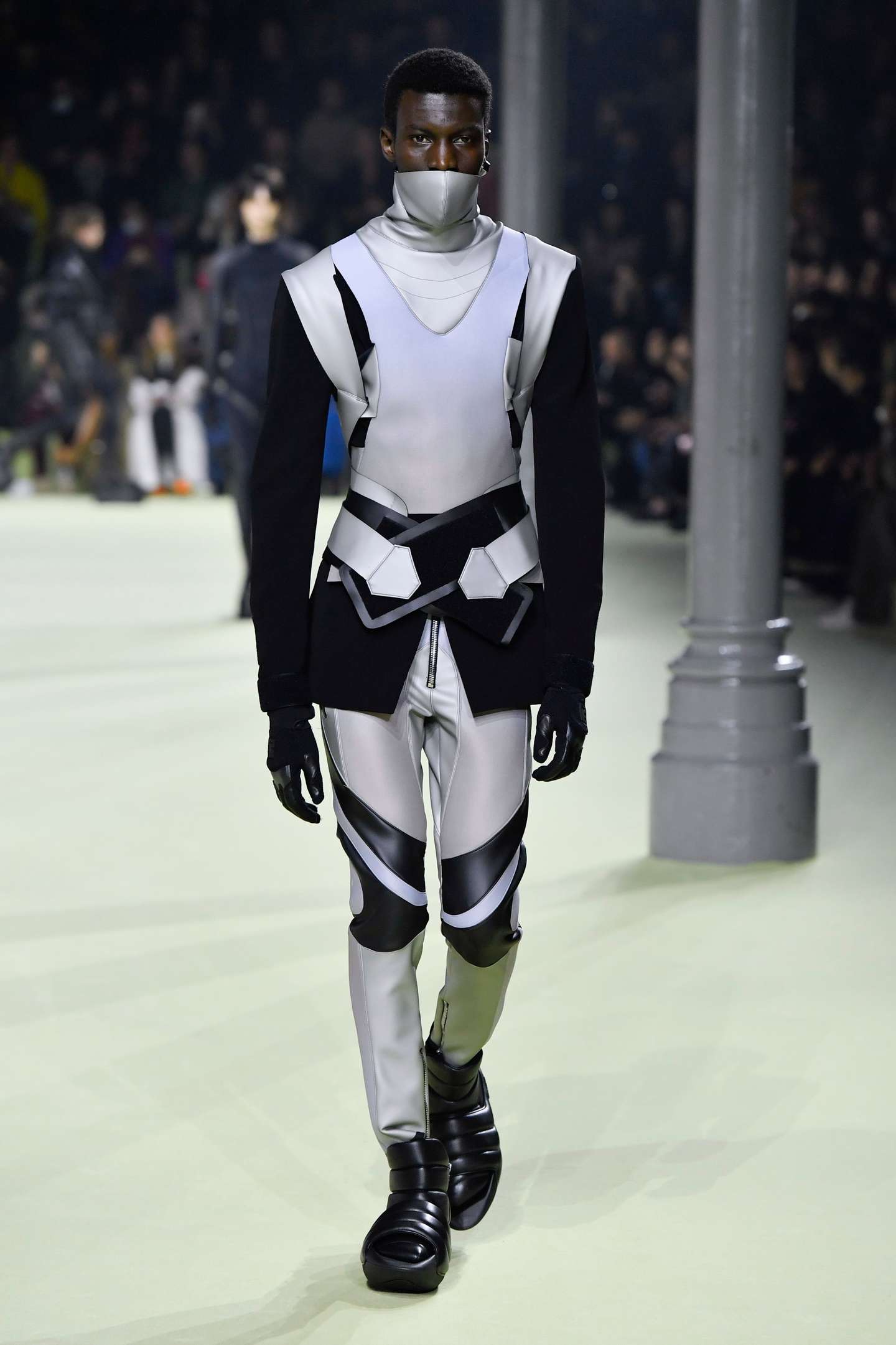 Balmain - Runway - Fall/Winter 2022-2023 Paris Fashion Week