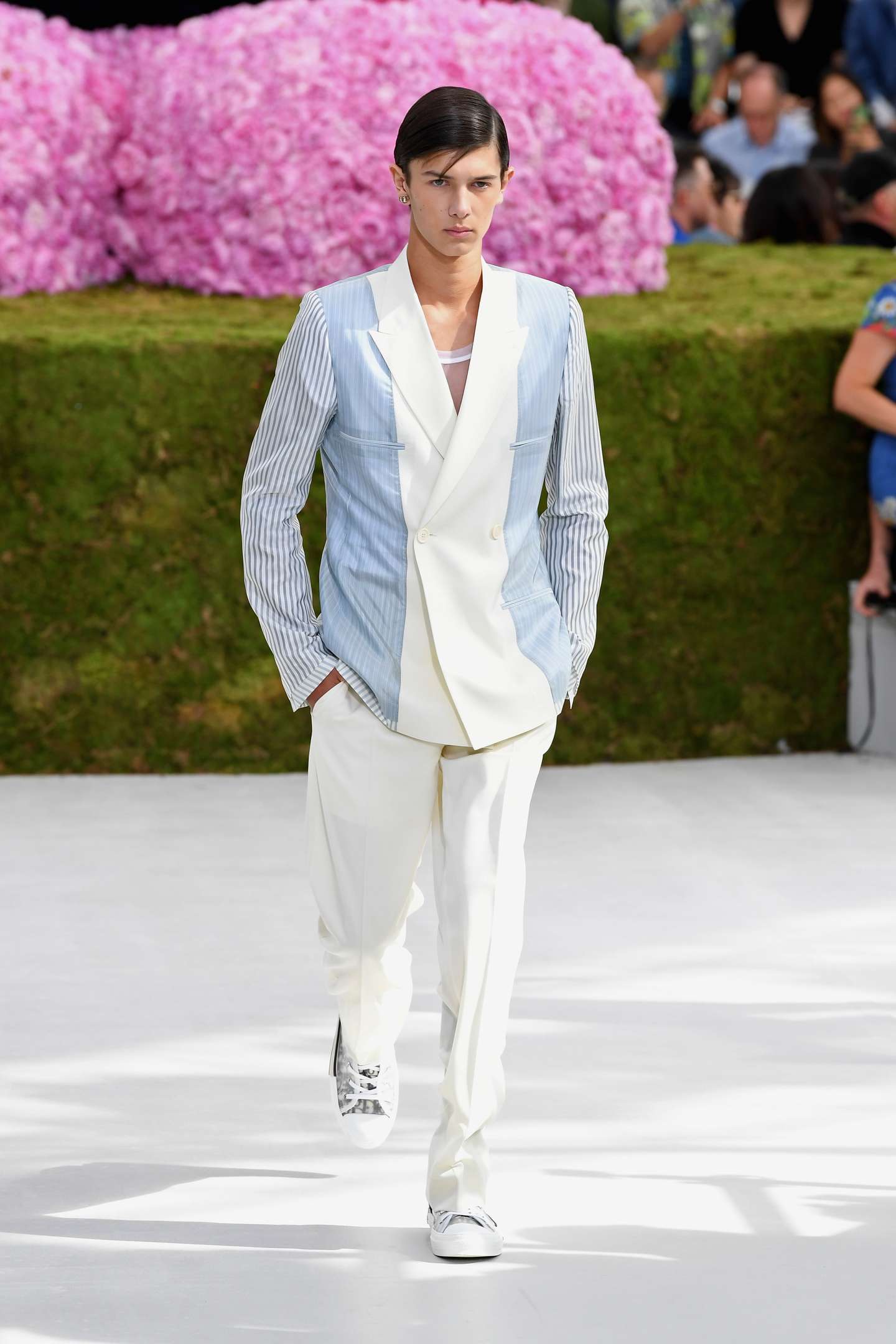 Dior Homme: Runway - Paris Fashion Week - Menswear Spring/Summer 2019