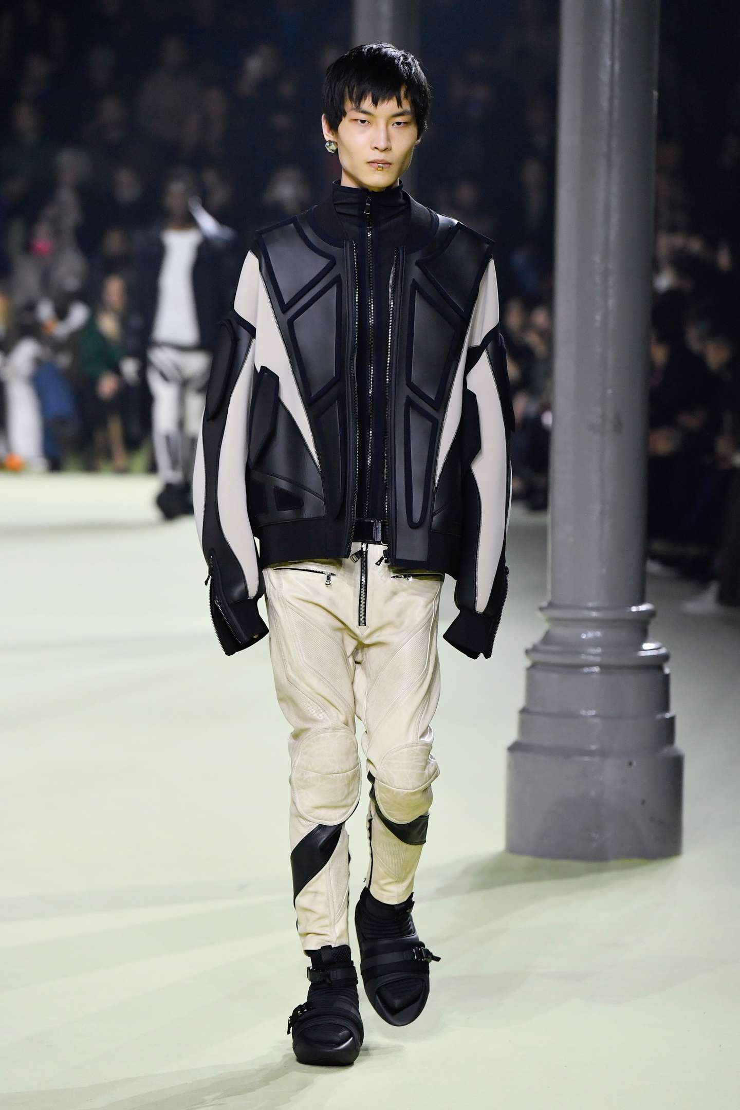 Balmain - Runway - Fall/Winter 2022-2023 Paris Fashion Week