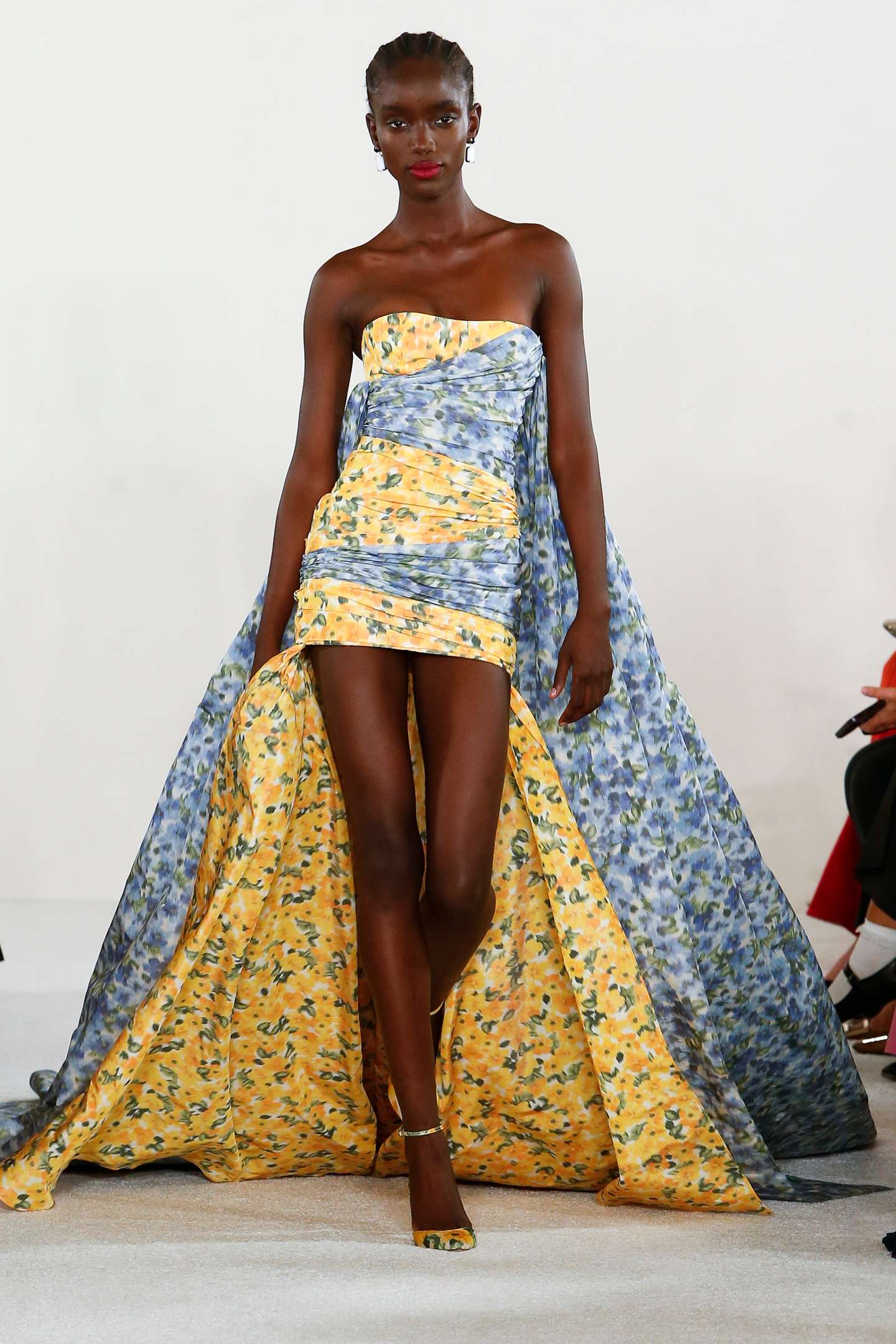 Carolina Herrera - Runway - Spring/Summer 2023 New York Fashion Week