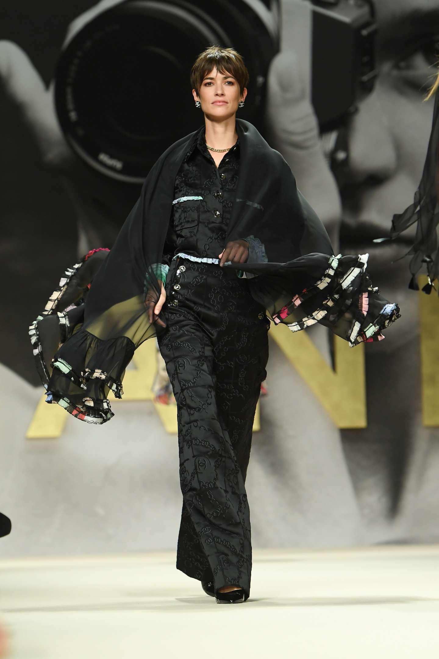 Chanel  : Runway - Paris Fashion Week - Womenswear Spring Summer 2022