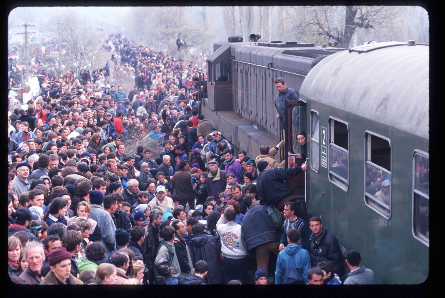 Refugees Flee Kosovo For Macedonia