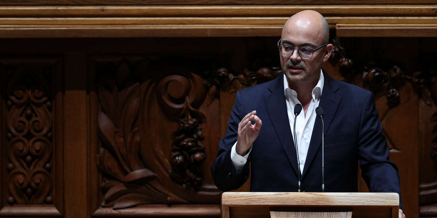 Sessão plenária na Assembleia da República, com a presença do Governo para o debate do estado da Nação. O lider parlamenta da Iniciativa Liberal (IL), Rodrigo Saraiva Lisboa, 20 de Julho de 2022. FILIPE AMORIM/OBSERVADOR