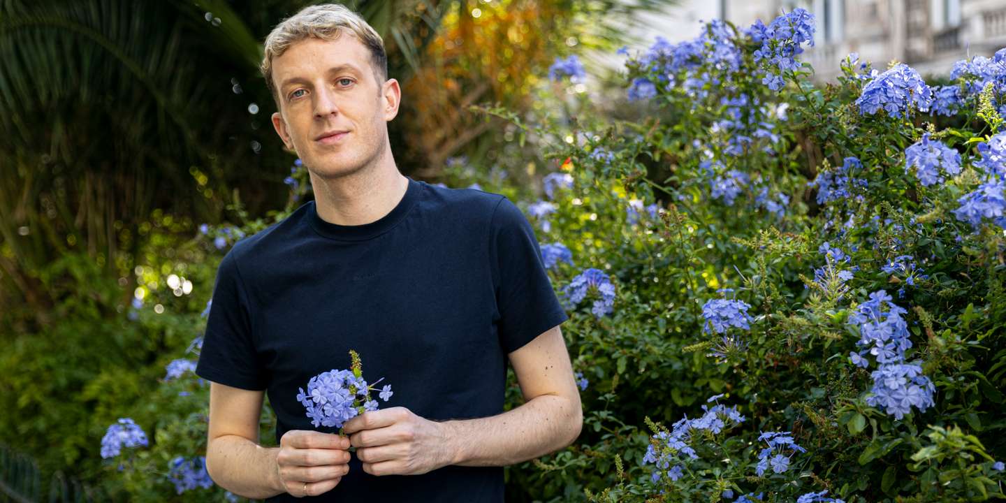O escritor Édouard Louis, em Lisboa, durante uma passagem por Portugal para participar no Festival Fólio, onde apresentou o novo livro
